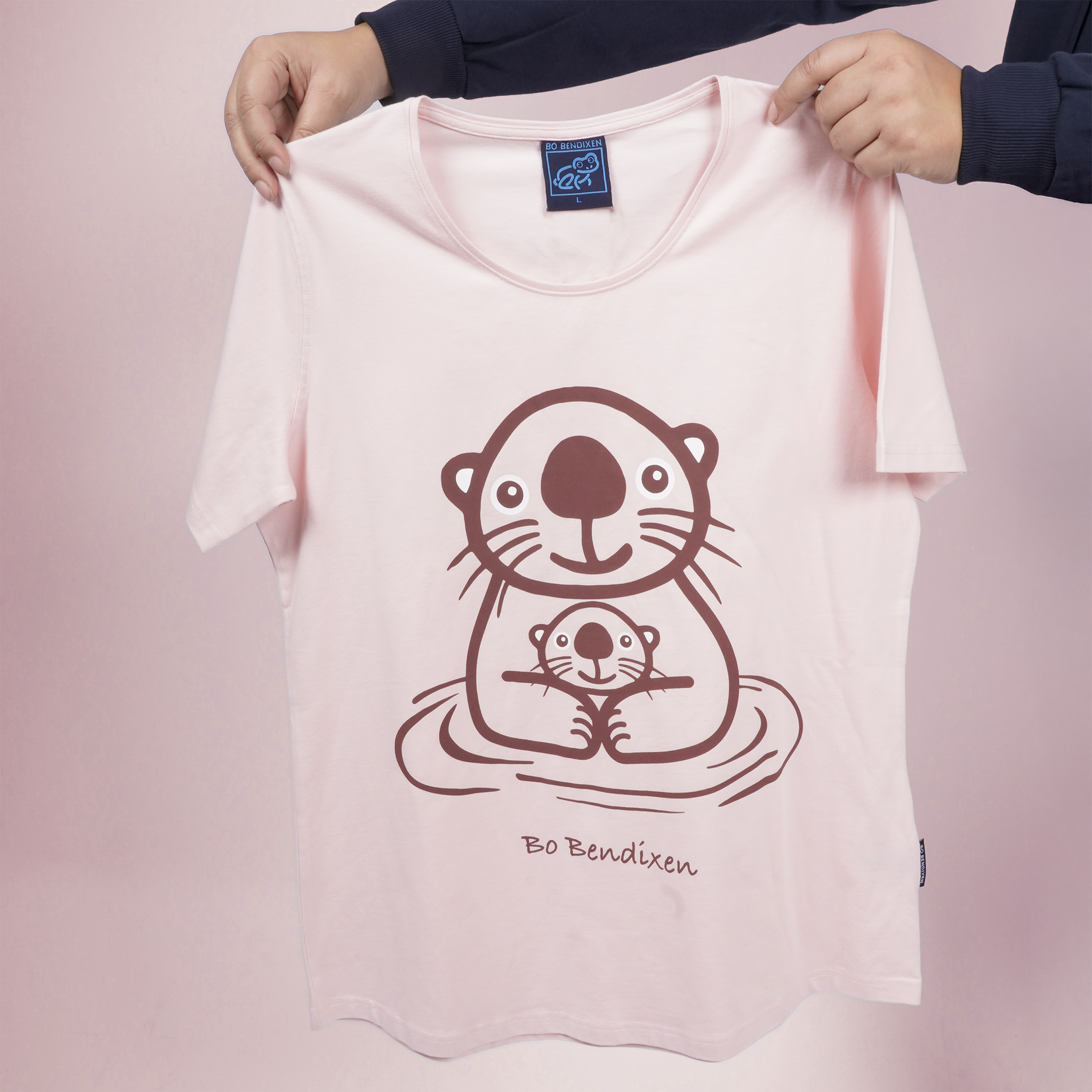T-SHIRT SLIM FIT HAVODDER MED BABY PINK 3